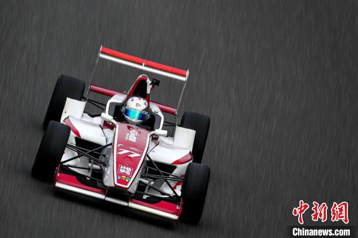 V1汽车世界夏日狂欢节点燃京津冀夏日激情