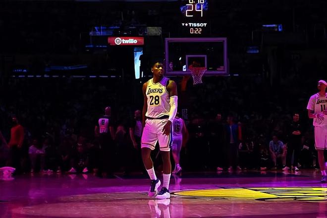 湖人双杀尼克斯 八村塁爆发助球队登顶西部第五