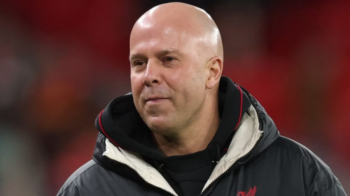 利物浦防线补强迎来关键转折 邓弗里斯或成夏窗