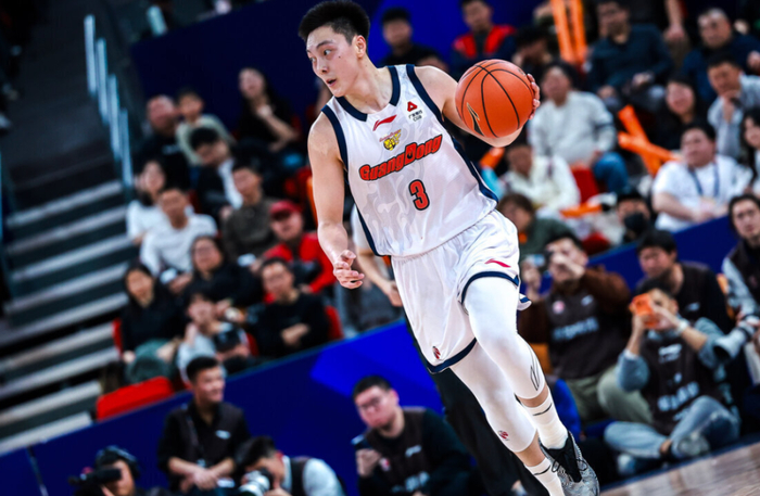 广东男篮大胜四川暂稳前三 北京首钢迎战浙江展