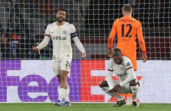 英超欧战惨败背后：转播收入内卷吞噬竞技实力