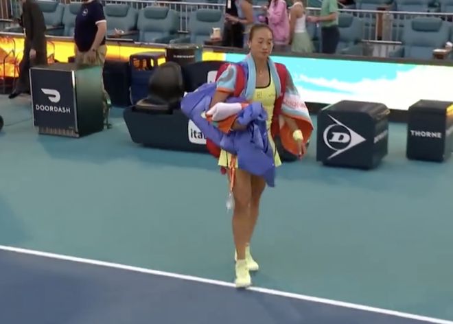 萨巴伦卡直落两盘胜郑钦文 称其为强大对手并调